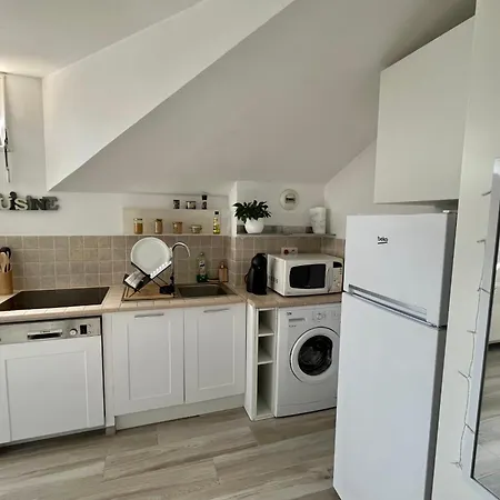 Charming T2 With Wifi Near Center Apartment Nice