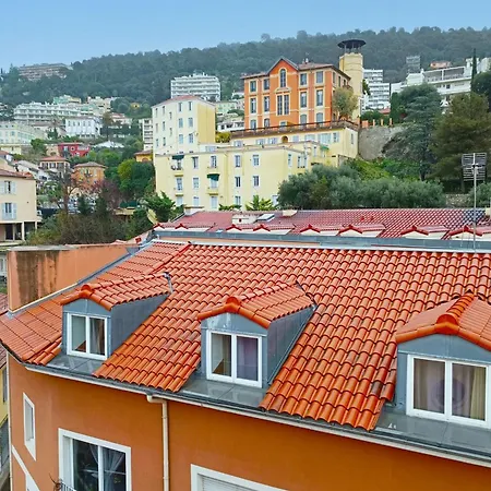 Apartament Charming T2 With Wifi Near Center